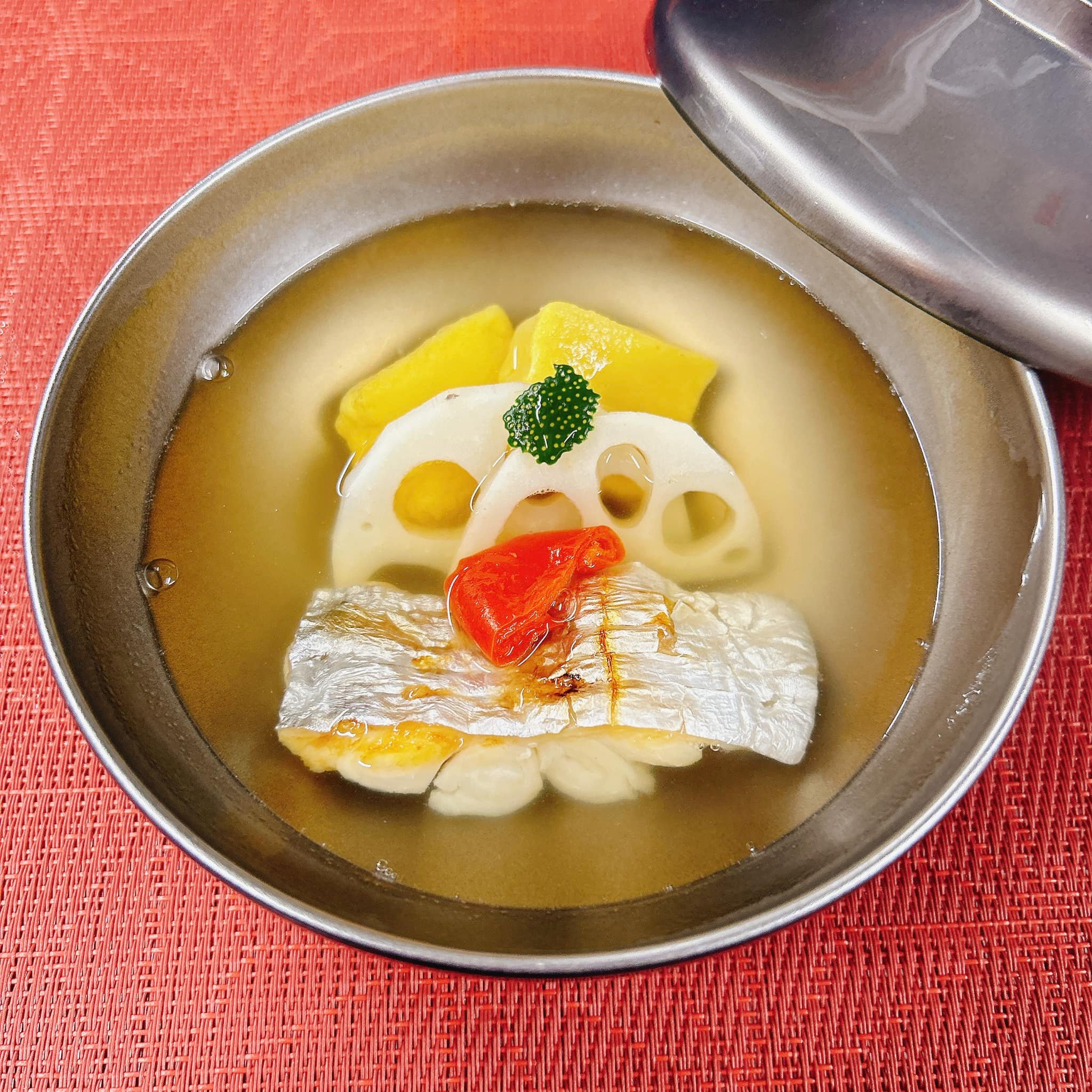 三田ばさら - . 【お椀物のご紹介】 本日も11:30より営業しております！ お椀物のご紹介です🥢...
