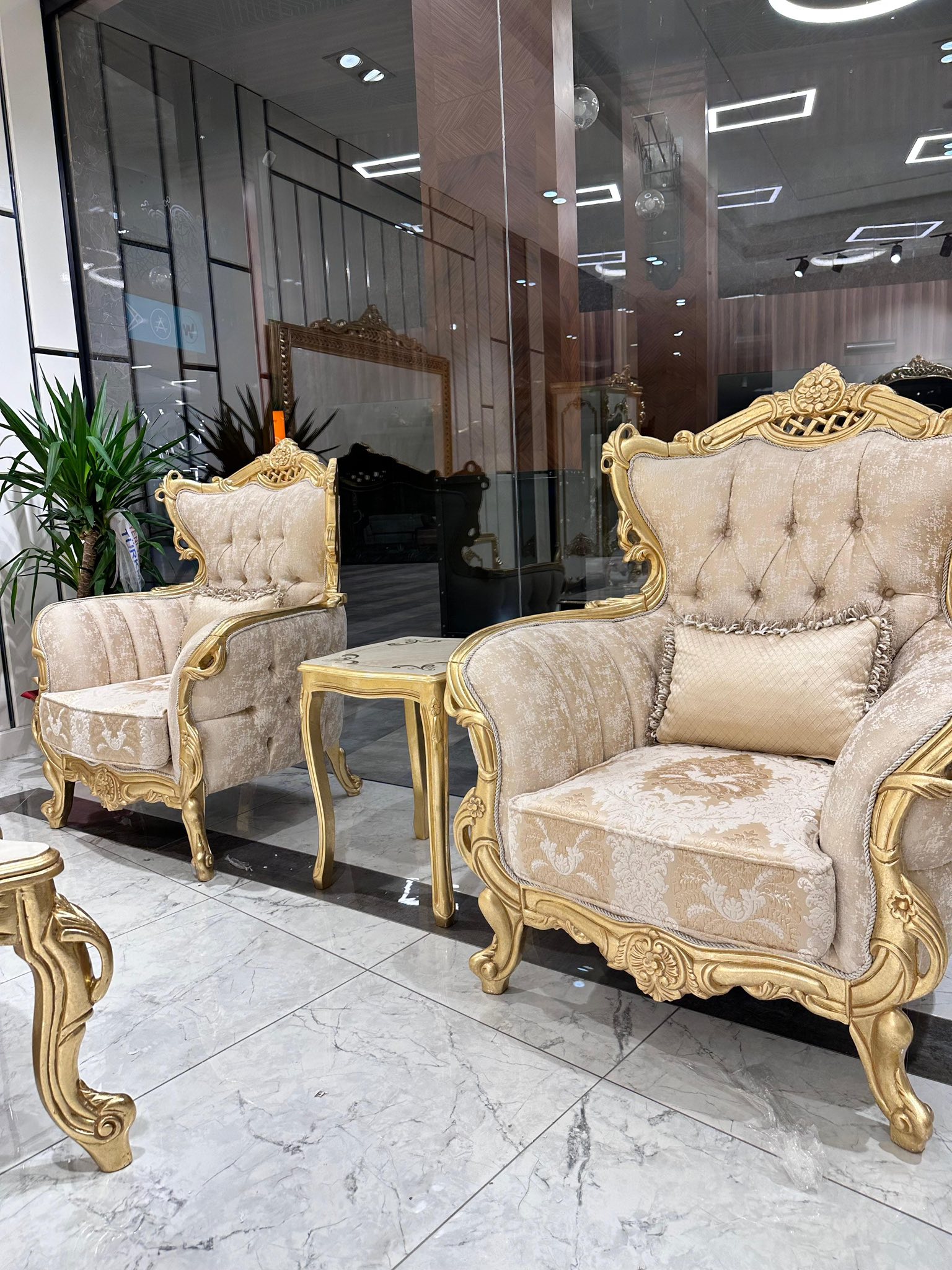 furniture-house-toma