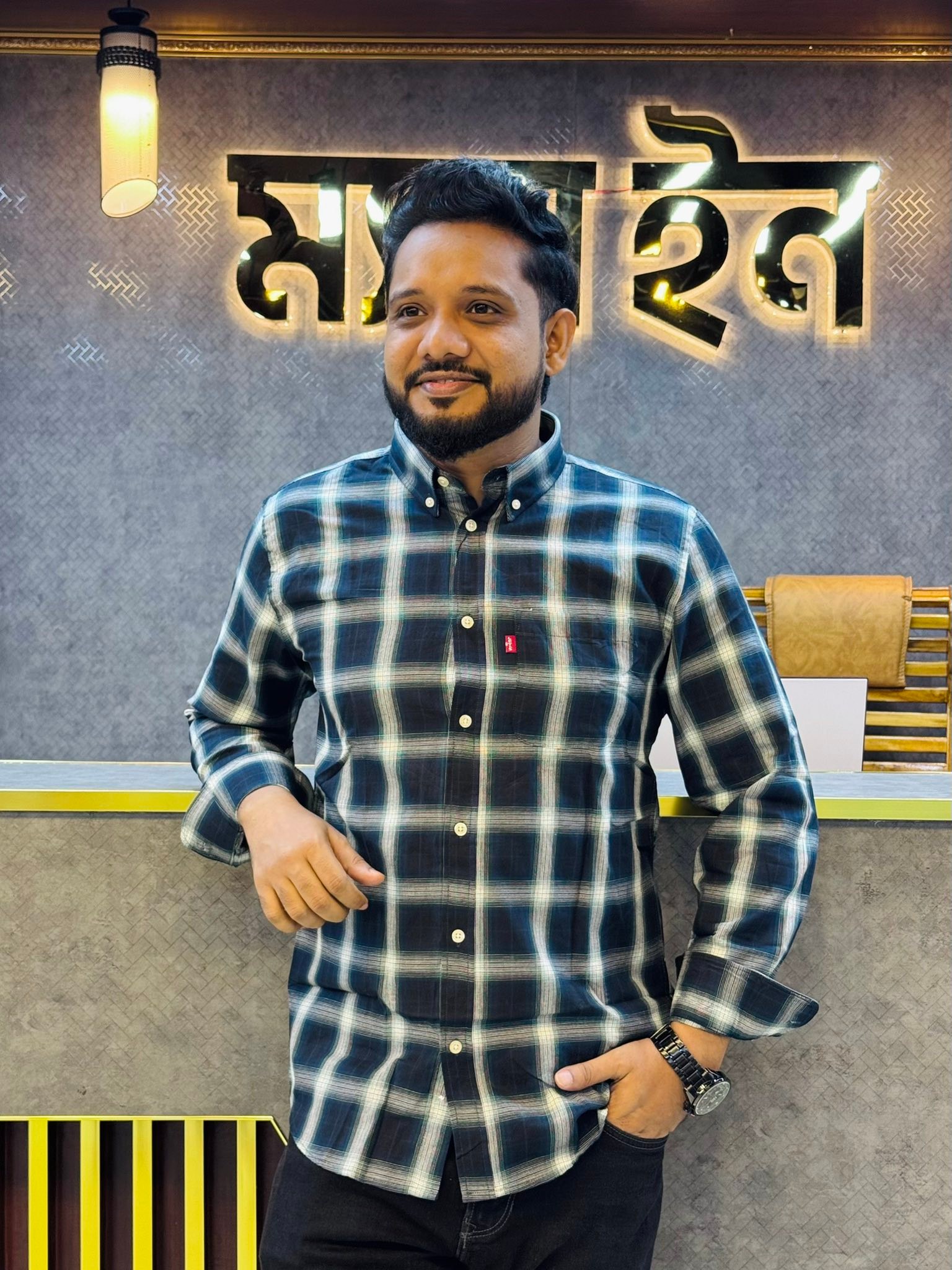 ম্যান ইন | Dhaka