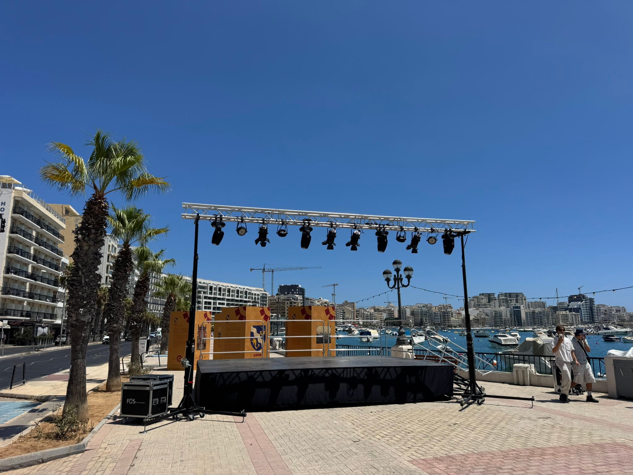 Dynamic Sound & Lighting