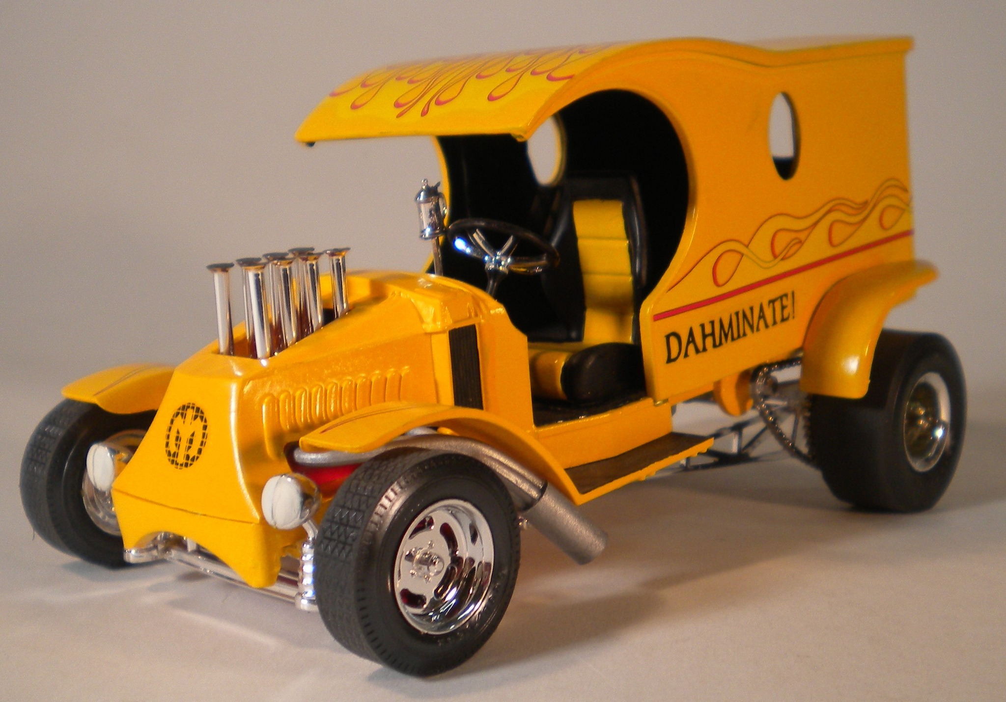 Detailed Build of Monogram Paddy Wagon Model Car