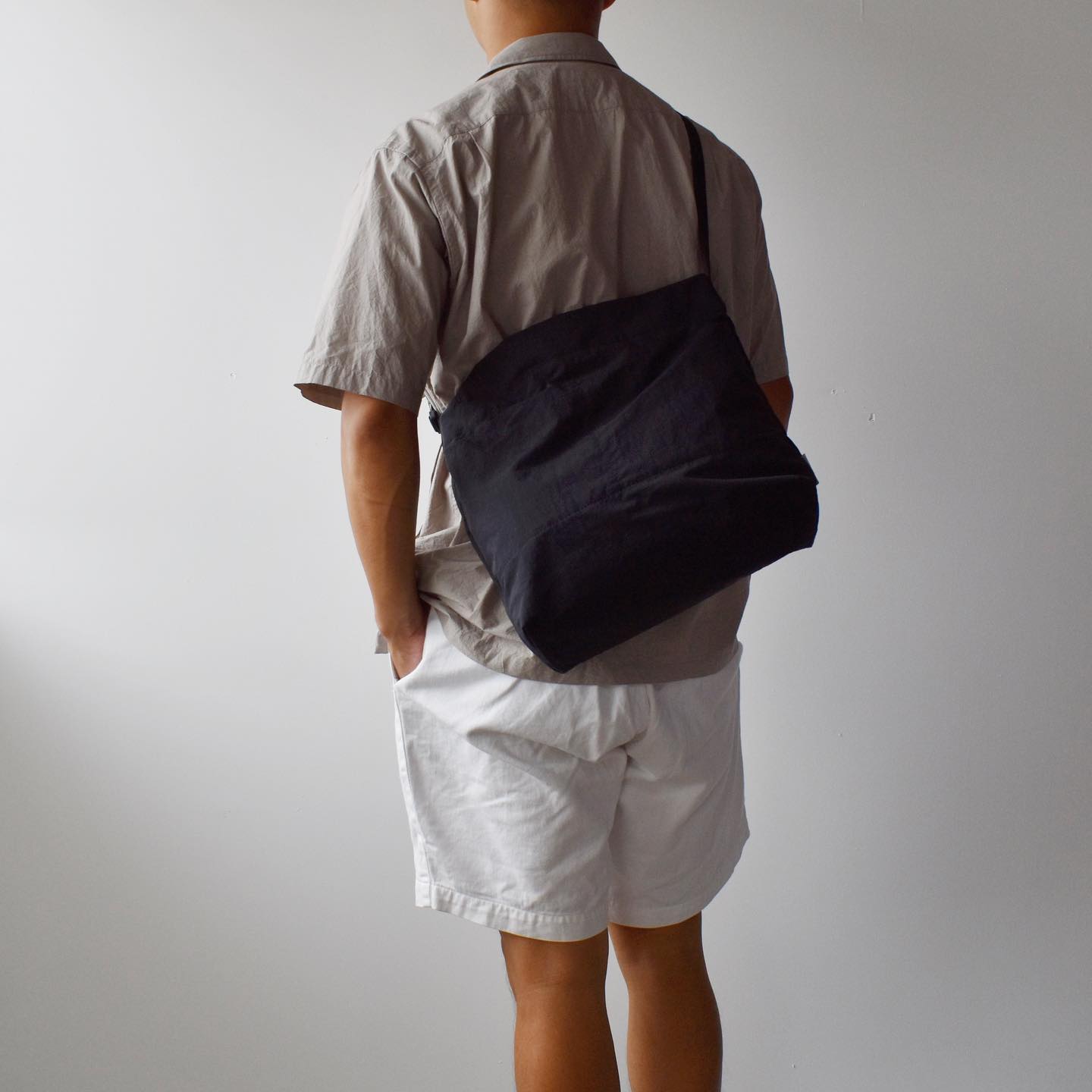 ENDS and MEANS Packable Shoulder Bag Color : Black 12,000yen+tax 