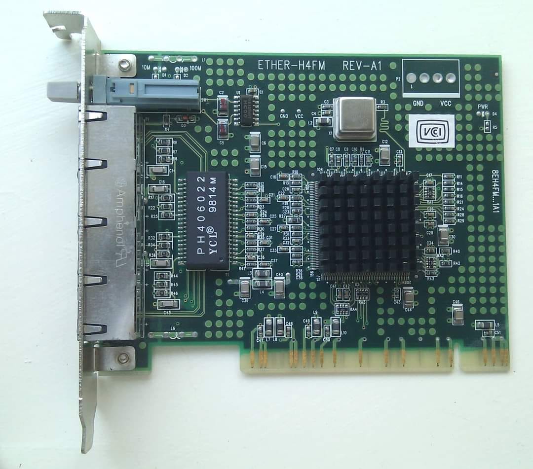 トム Relic of the previous century: 4-port Ethernet hub card