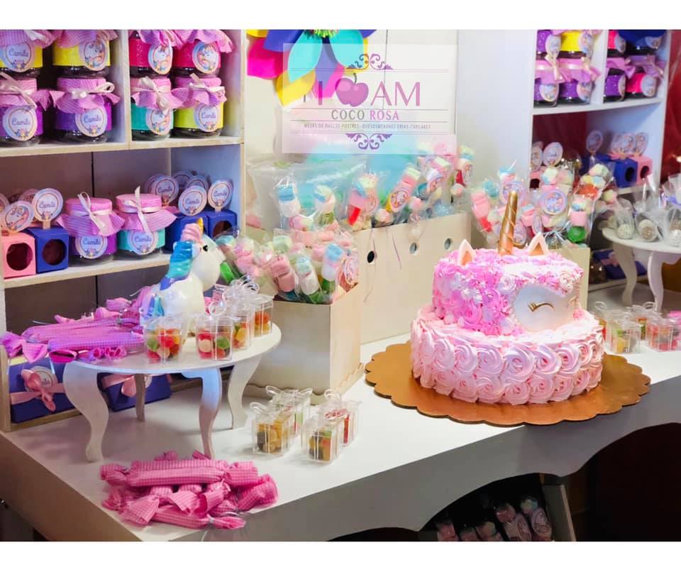 Mesas de Dulces COCO ROSA - 🌺 𝓑𝓪𝓬𝓴𝓭𝓻𝓸𝓹 𝓯𝓵𝓸𝓻𝓪𝓵 👉 Pared de flores siempre ...