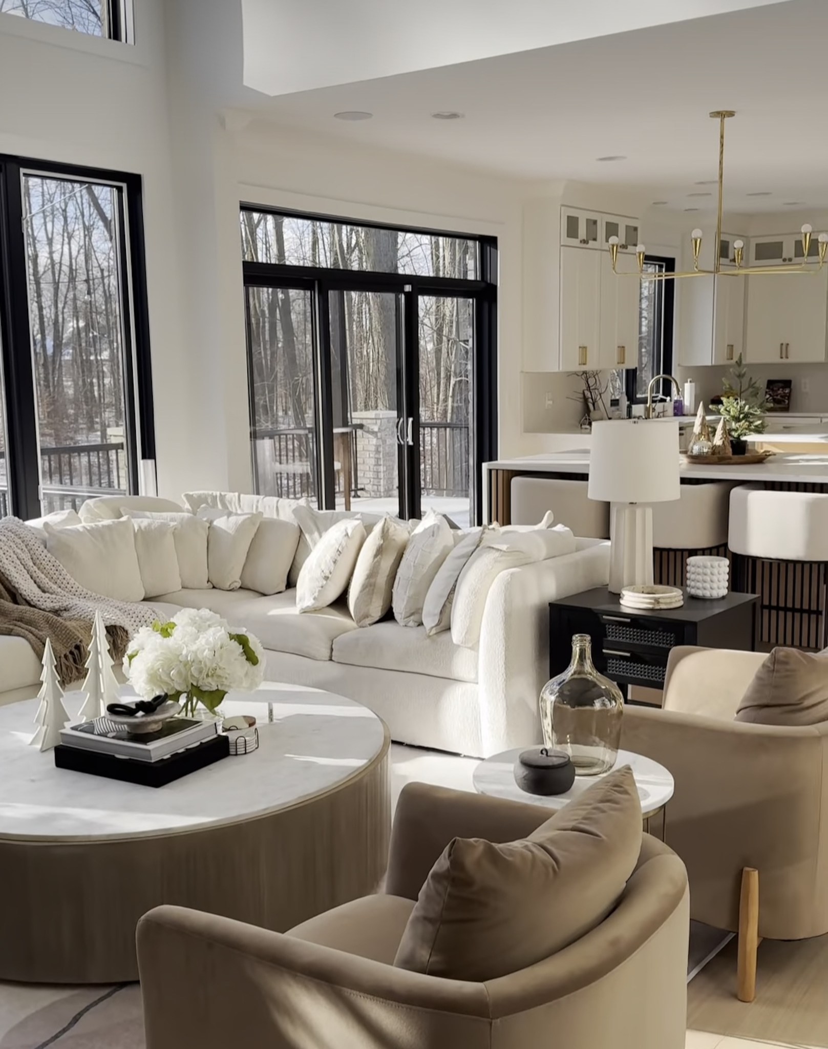 Distinct Interior