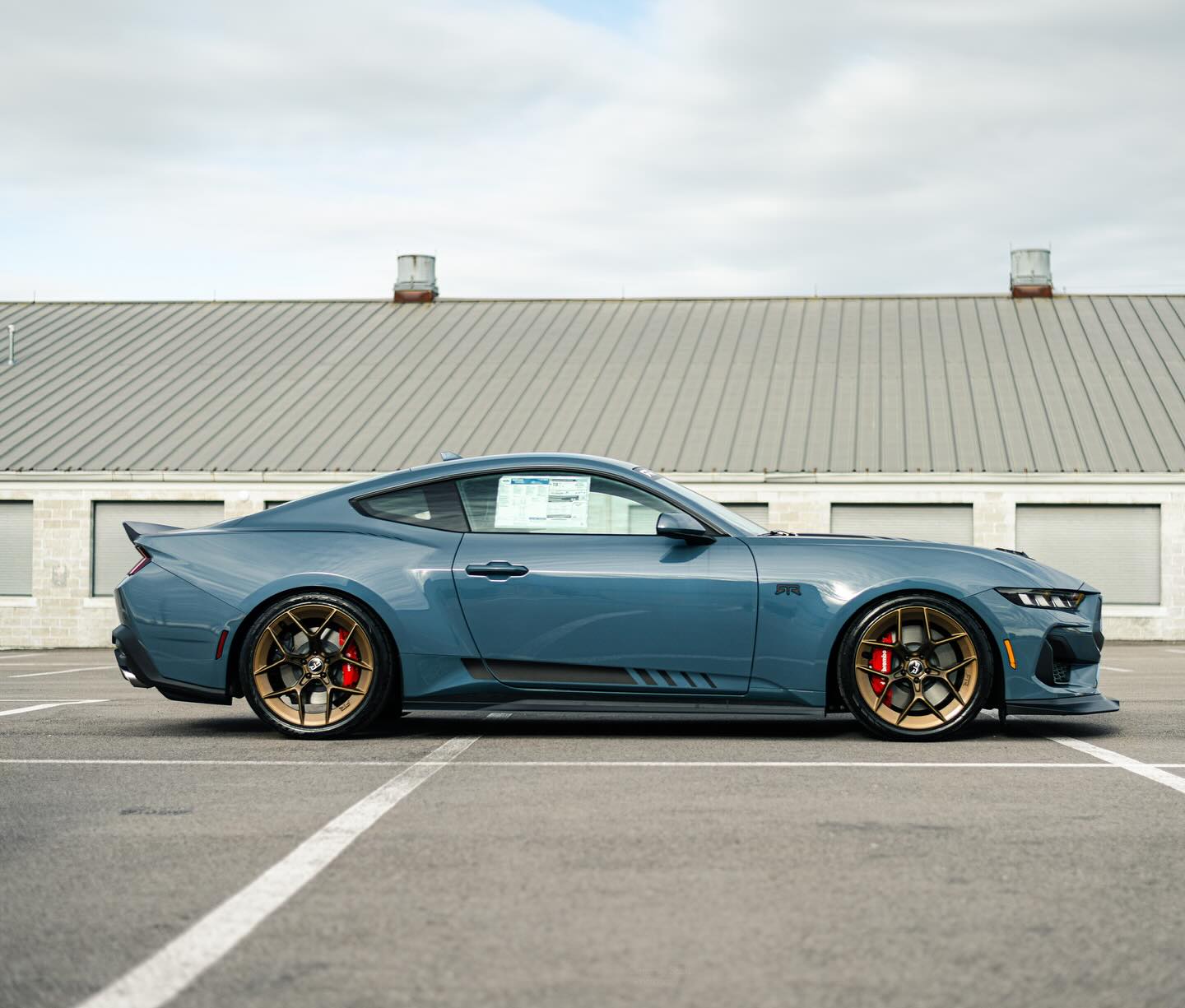 RTR Vehicles - Vapor Blue Metallic and Liquid Bronze RTR...