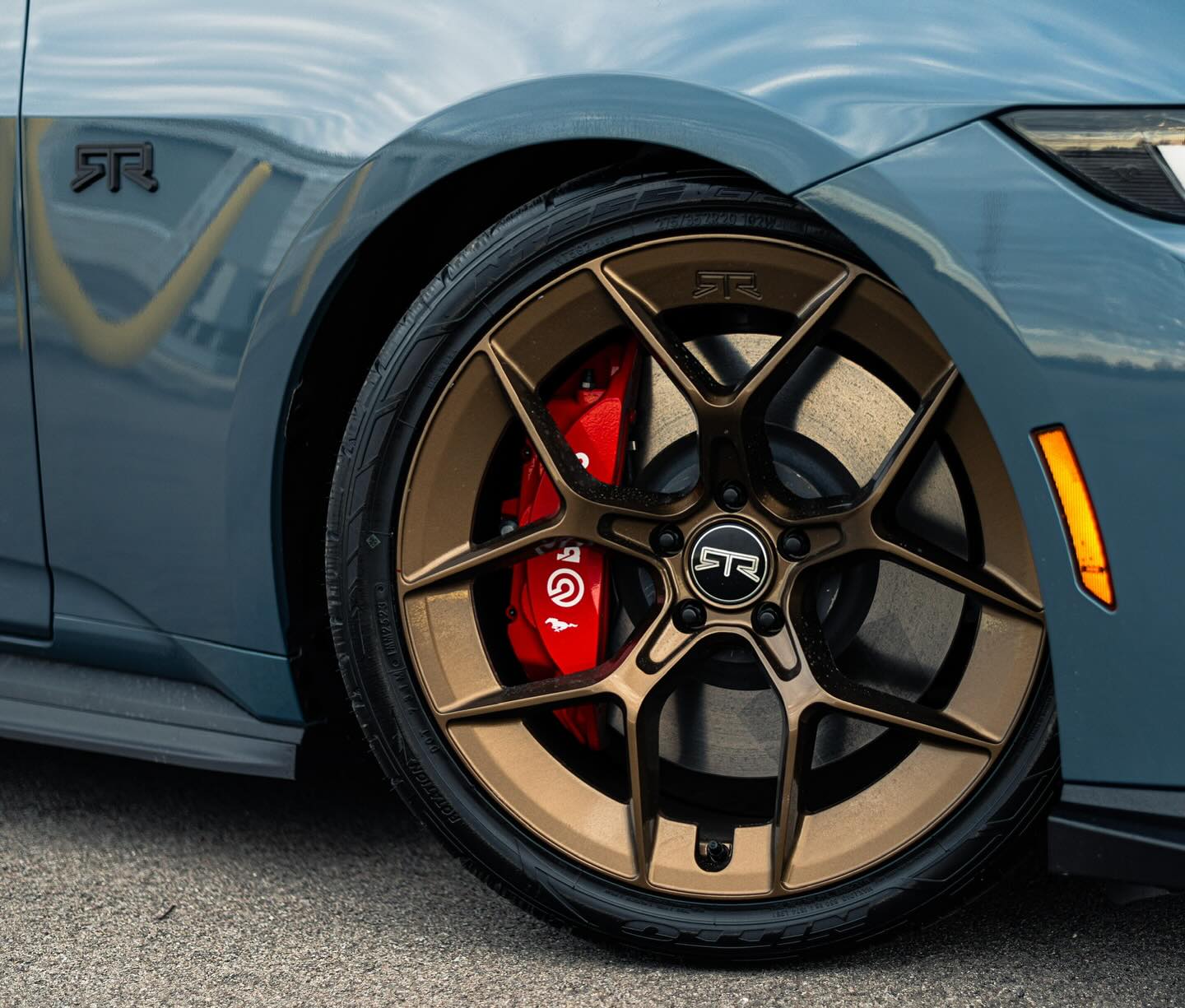 RTR Vehicles - Vapor Blue Metallic and Liquid Bronze RTR...