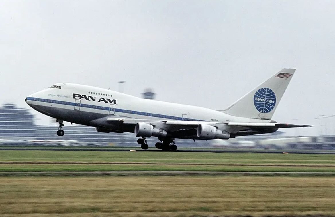 Pan Am Boeing 747SP (N531PA) departing AMS (1978) Photo by Marijn