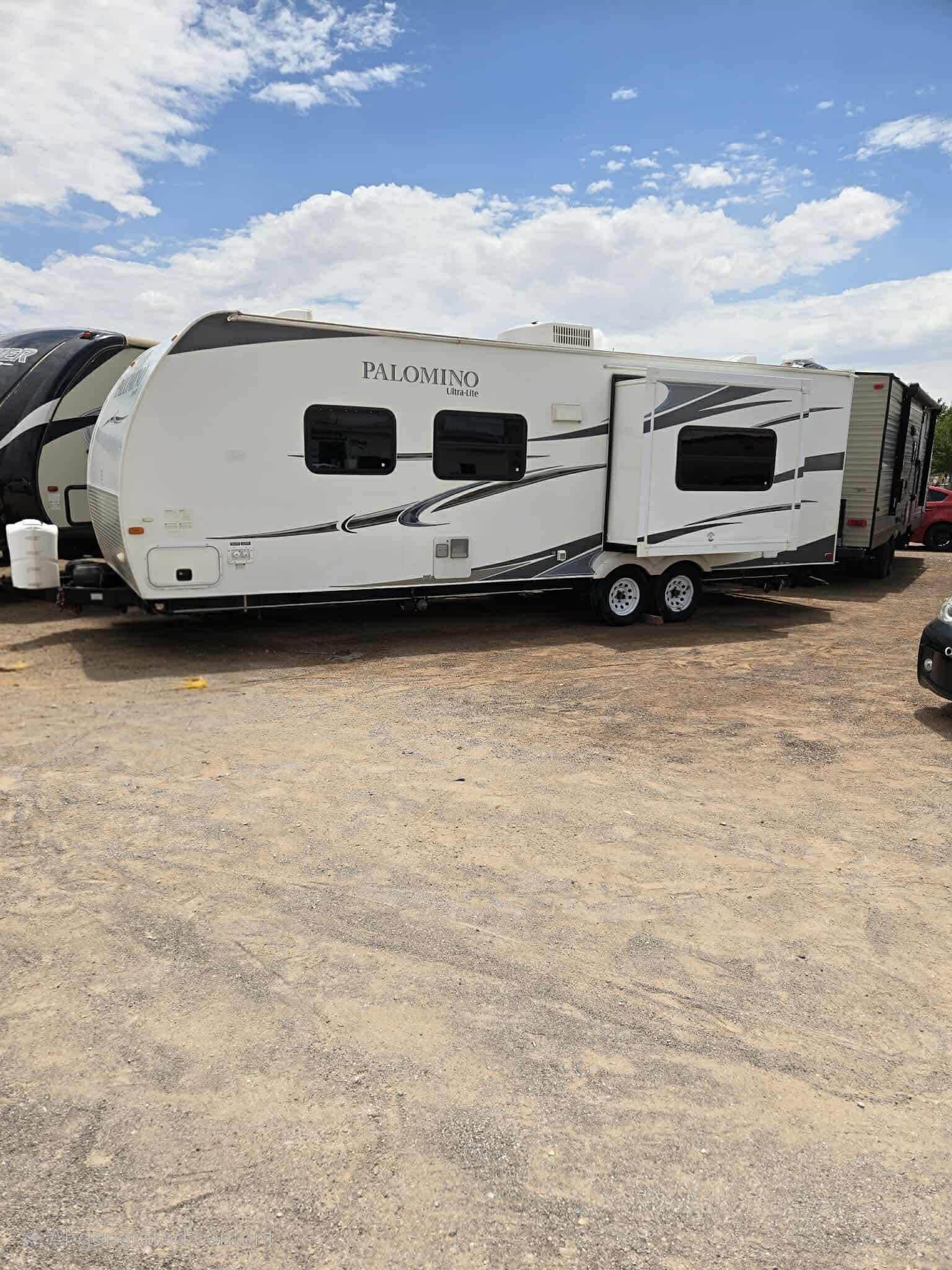2012 palomino RV bumper pull (1 slide out) (25ft long) - RVs & Campers ...