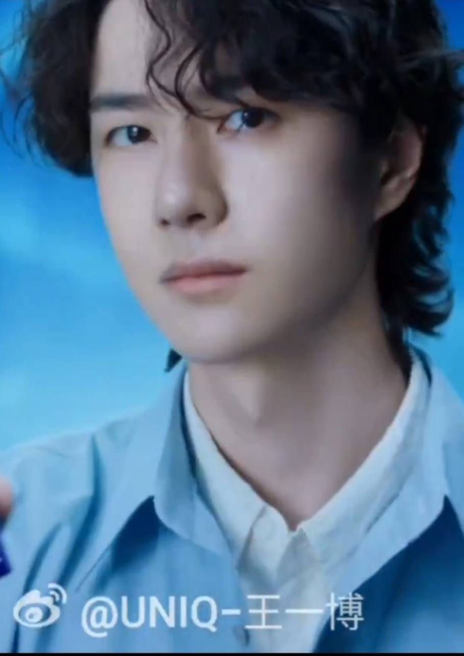 𝐔𝐍𝐈𝐐-王一博- 𝐔𝐍𝐈𝐐-王一博added a new photo.
