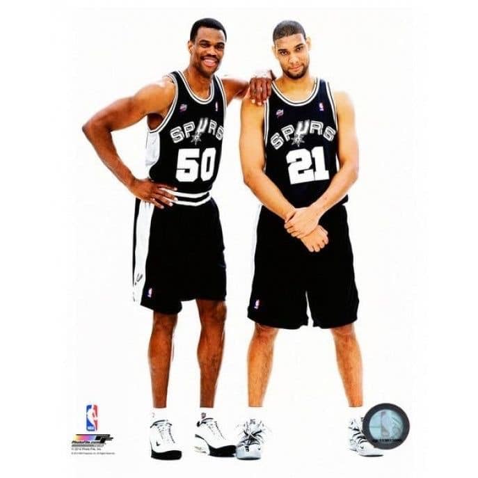 David Robinson & Tim Duncan posed for a photo print in 2001.