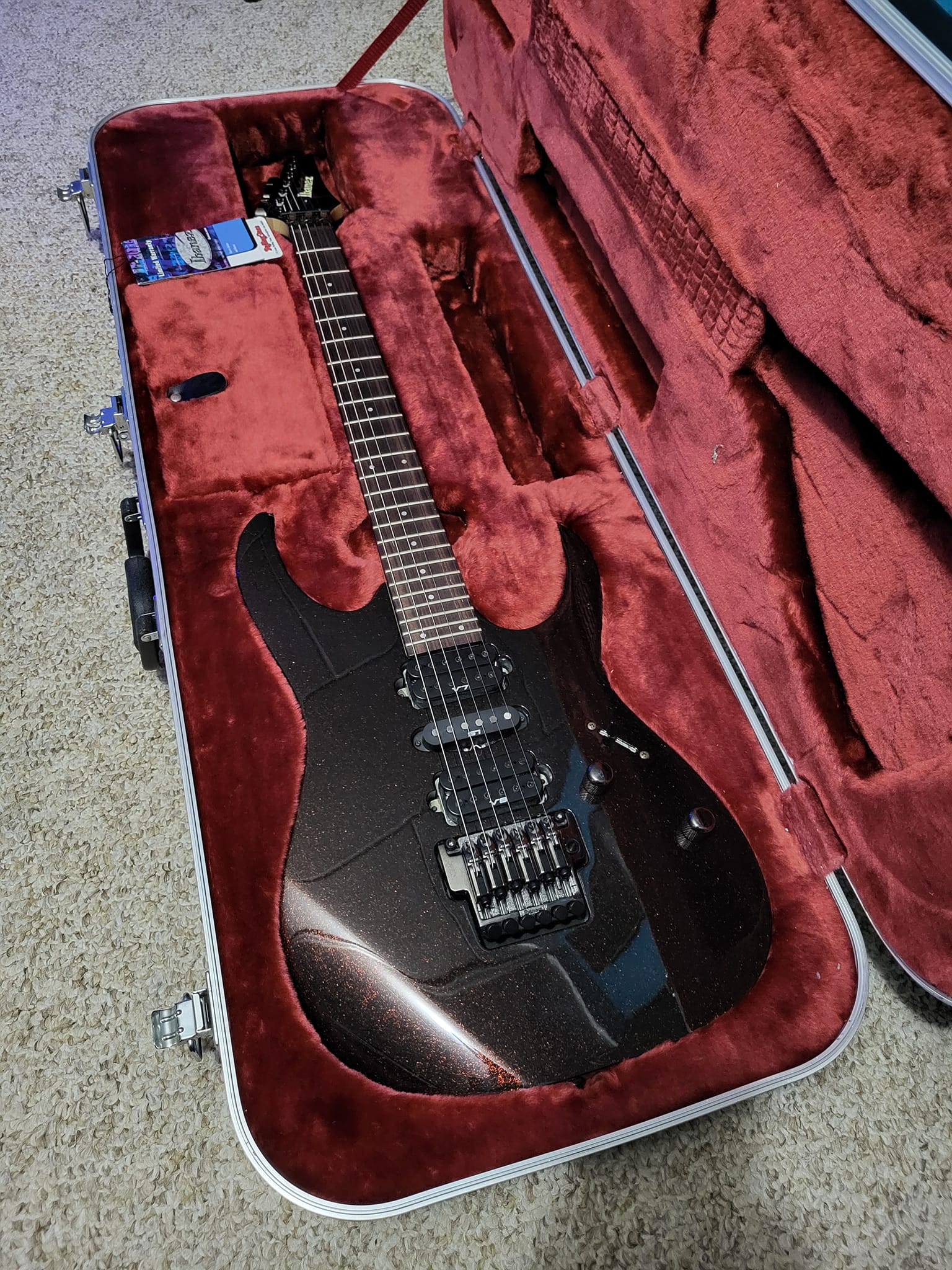Rare find of a well-preserved 2004 Ibanez Prestige guitar