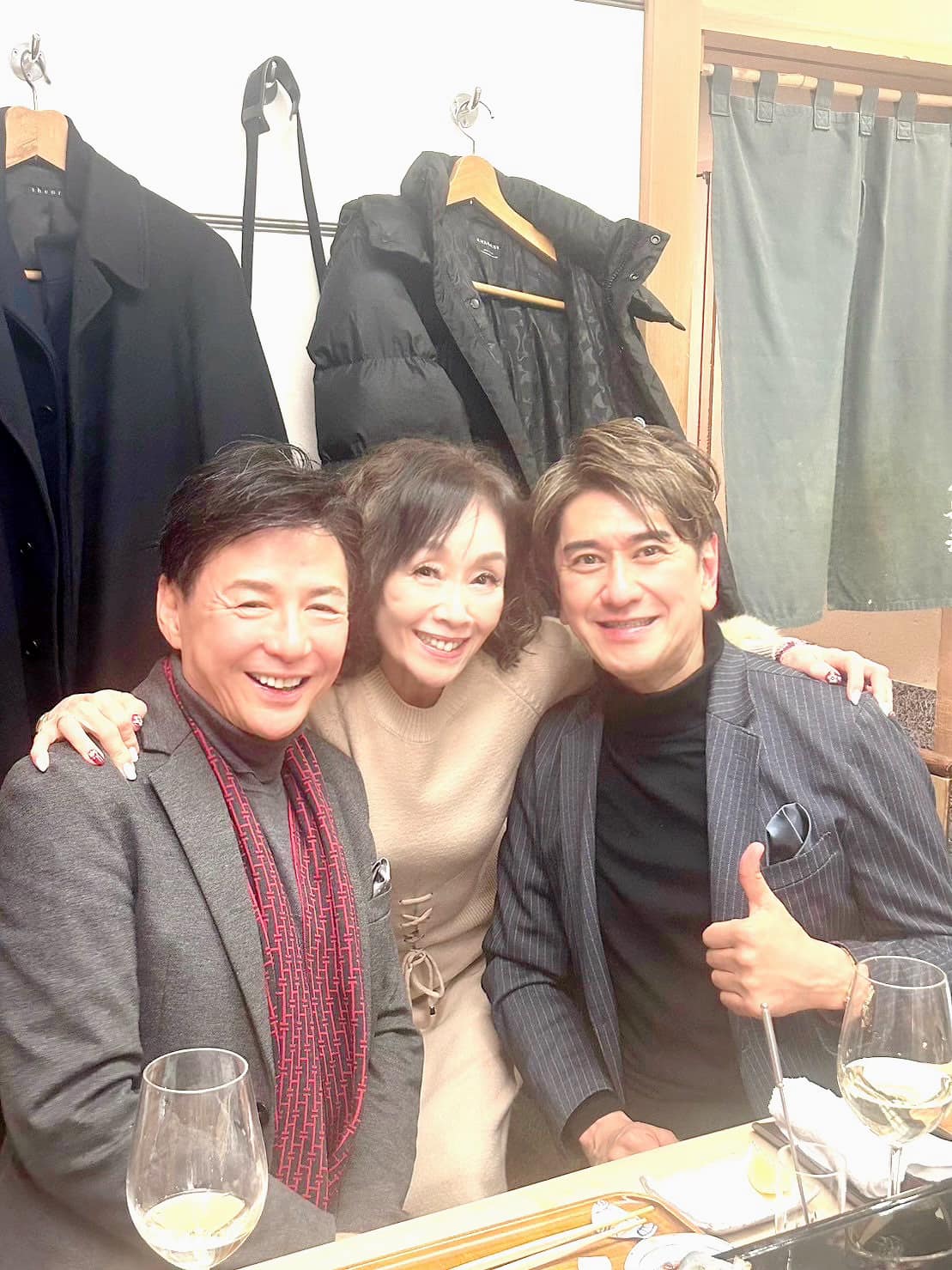 こんにちは♪ 昨日は、フォーリーブスの江木俊夫さん、そして川崎麻世