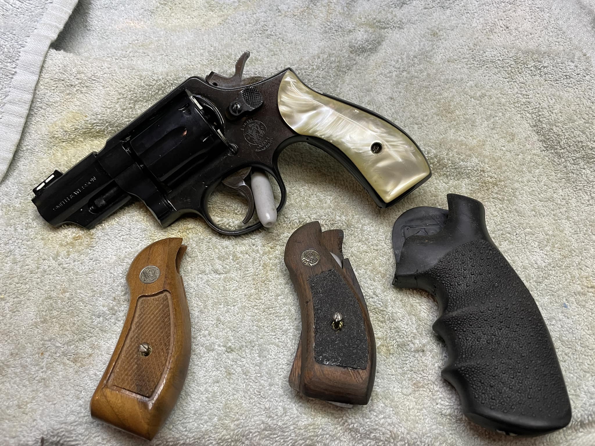 Smith & Wesson Model 350 Hunting Revolver In .350 Legend: Re - Handguns
