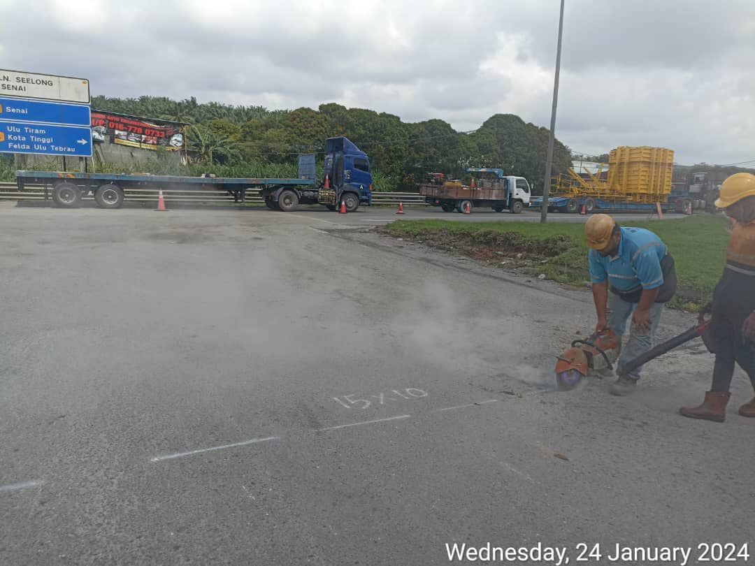 24/1/2024: Pihak konsesi TETO... - JKR Daerah Kulai | Facebook