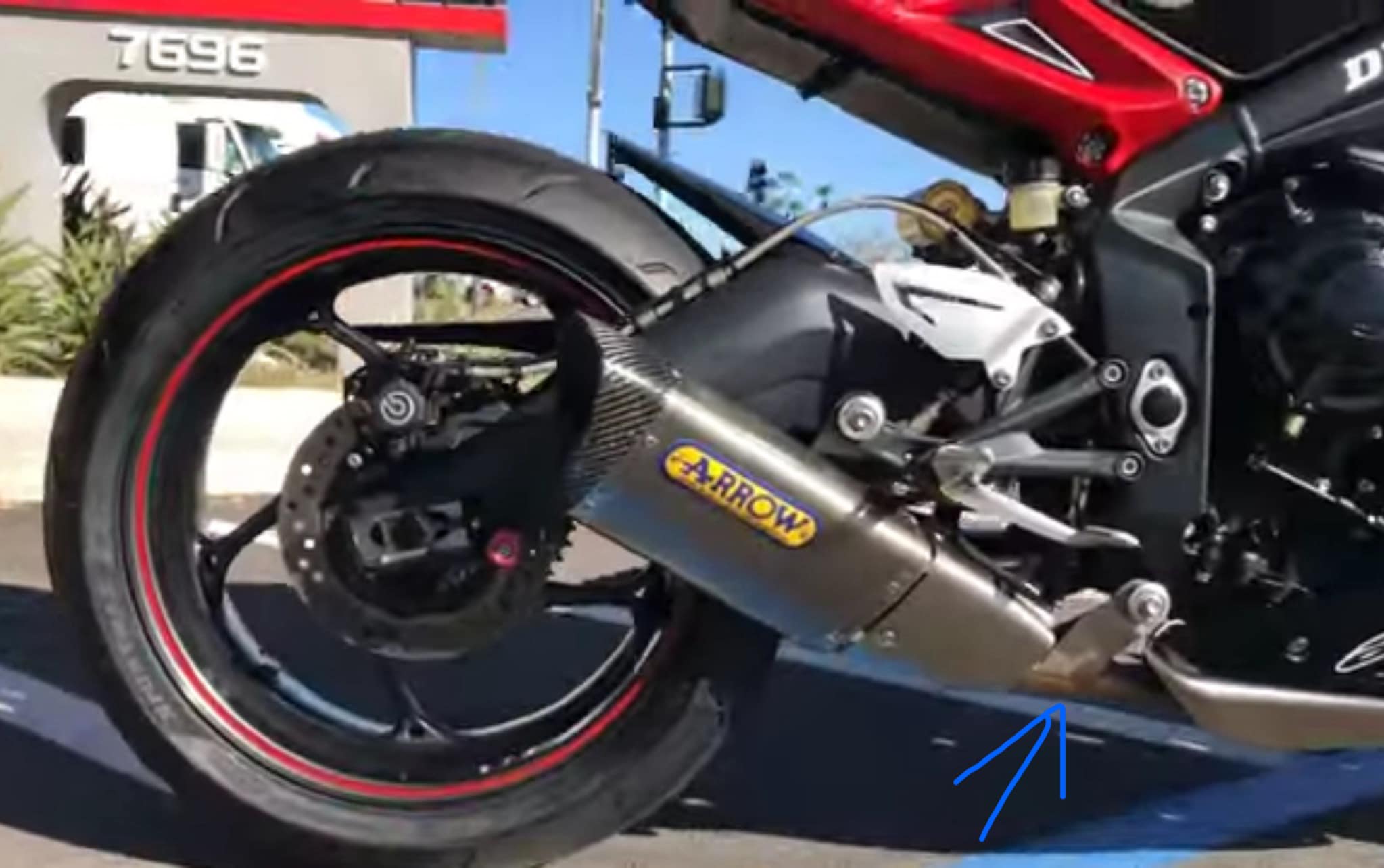 Arrow Muffler and Midpipe Exhaust. 聞 ARROW ロー อ 5 R お焼ら お生