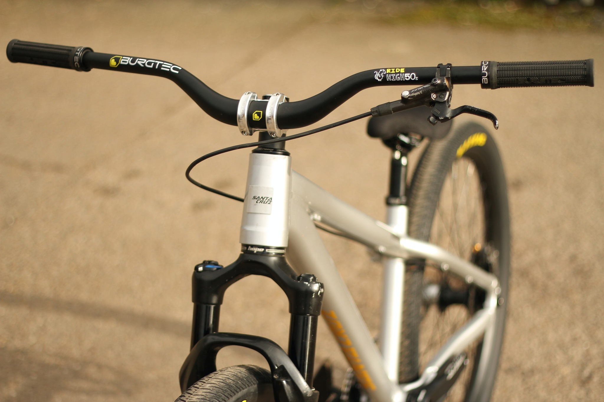 2020 Santa Cruz Jackal - Size Short - £1,350 A lovely custom build