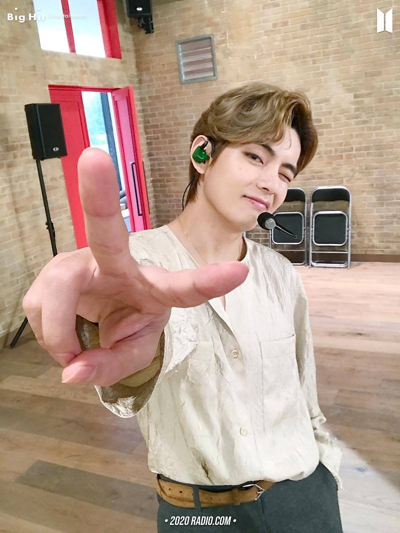 BTS X NAVER]📷 Selfie Photos of TAEHYUNG from 2019-2020