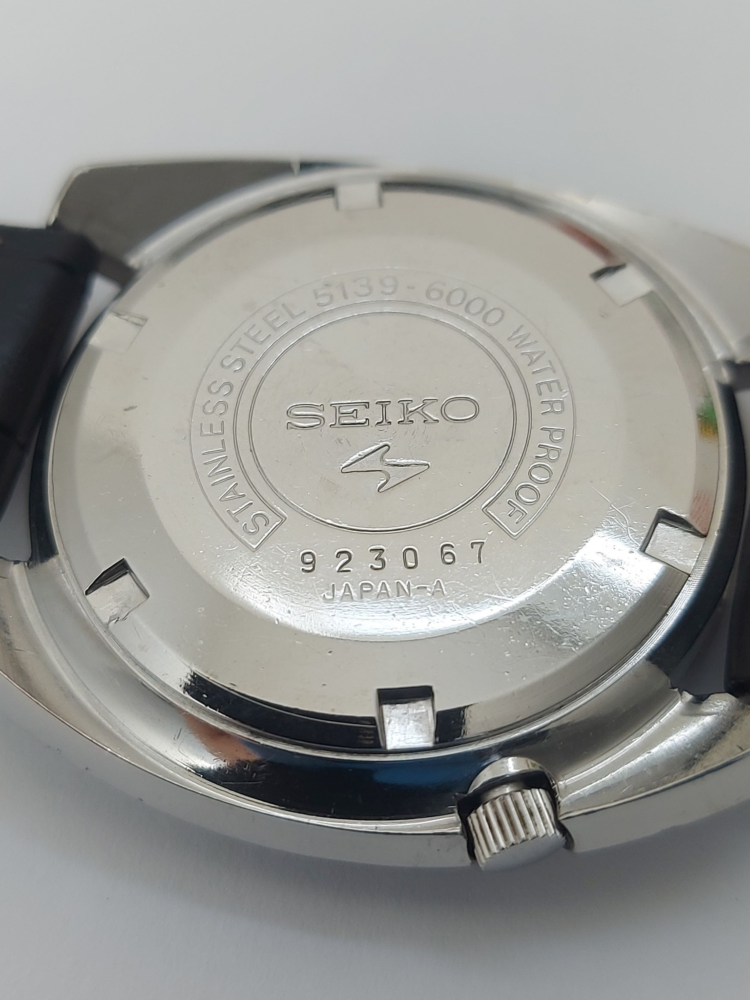 Rare Wintage Seiko 5 DX 27 Jewel 5139 6000. Maufactured 1968 