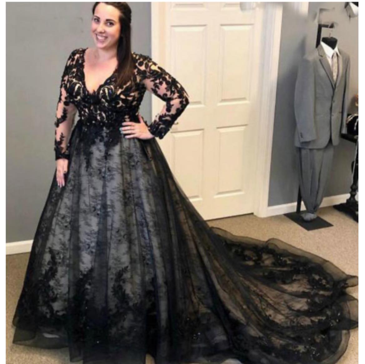 Black plus size wedding dress try-on recommendations