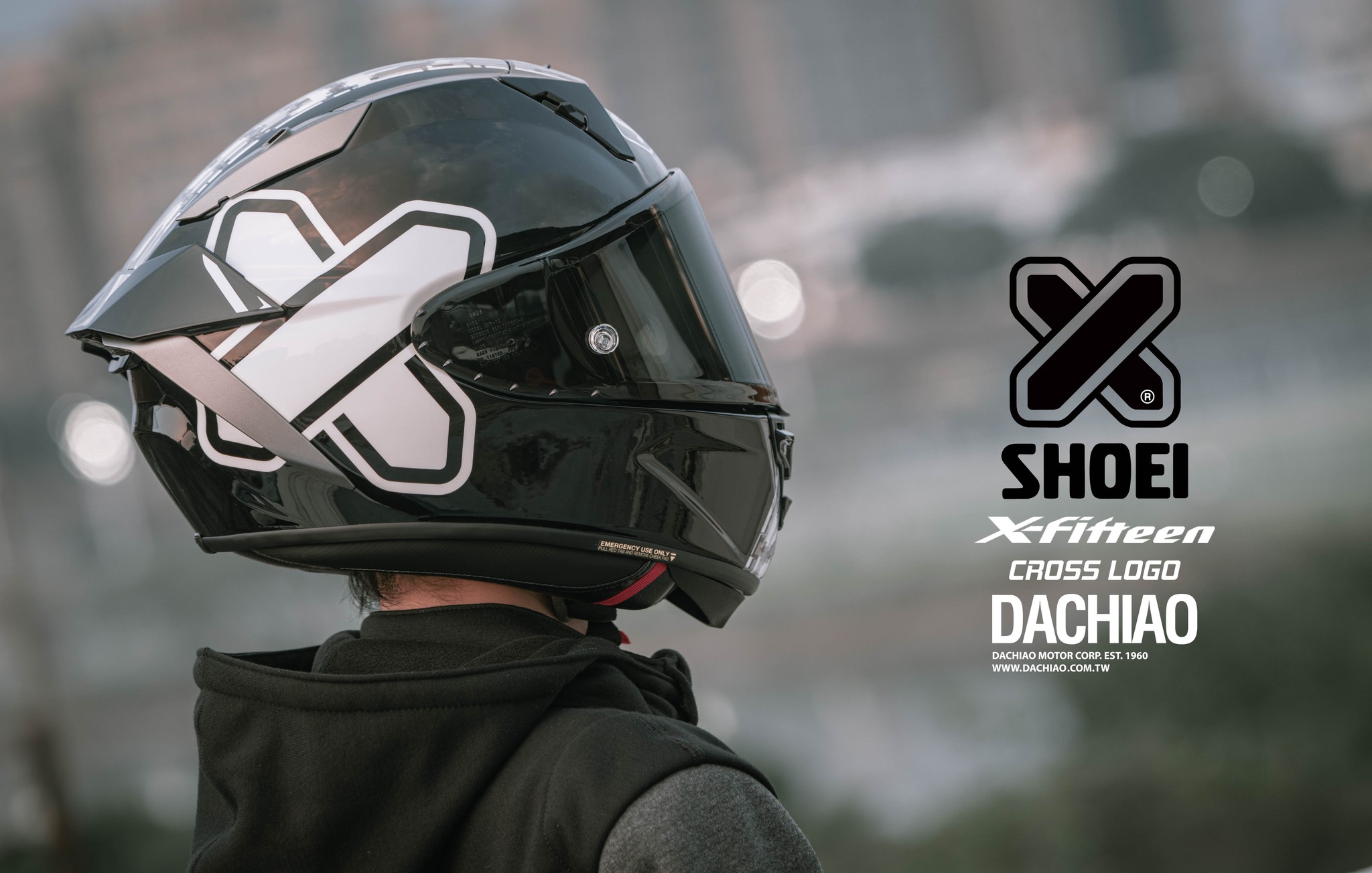 SHOEI X-Fifteen CROSS LOGO SHOEI 利用了NEXT的「X」 motif 重新設計