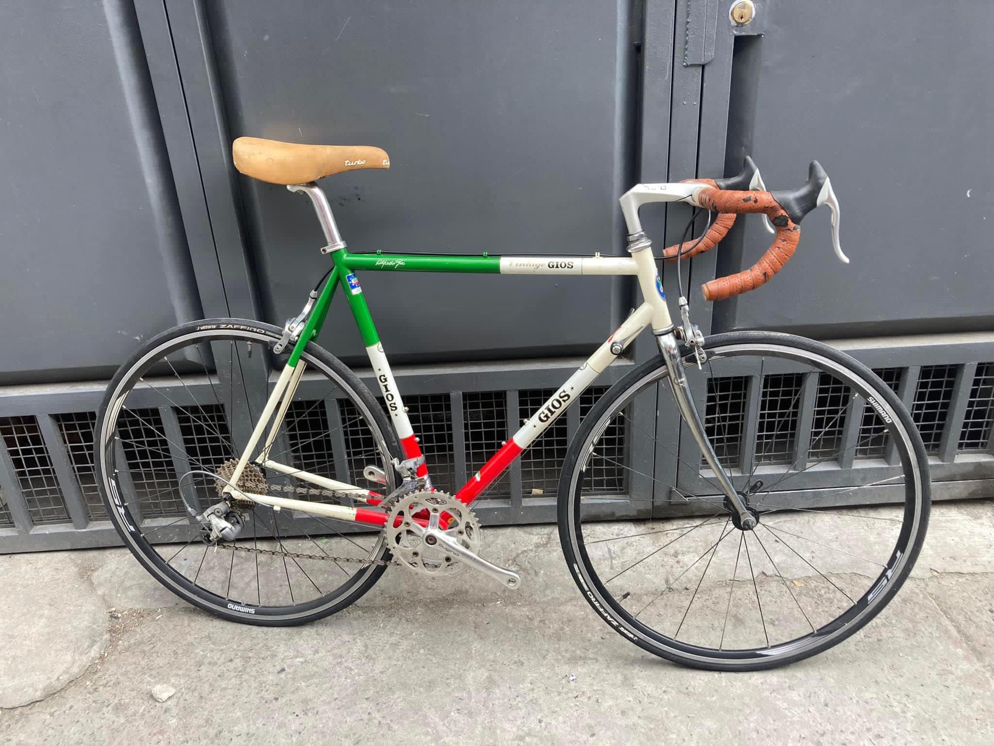 Classic Gios Vintage Road Bike Chromoly Size 54 Shimano Tiagra