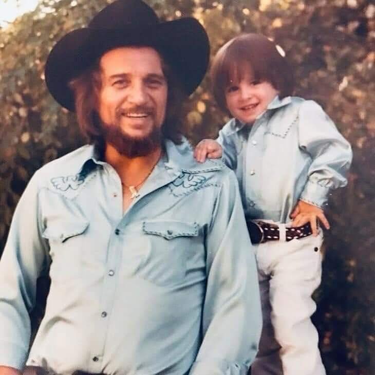 Honkytonktown - Waylon and his son Shooter | Facebook