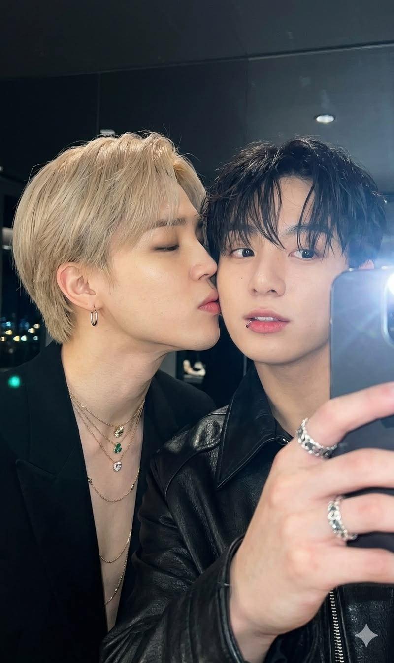 I'M NOT OKAY 😭💜 Jimin really said lemme steal the moment