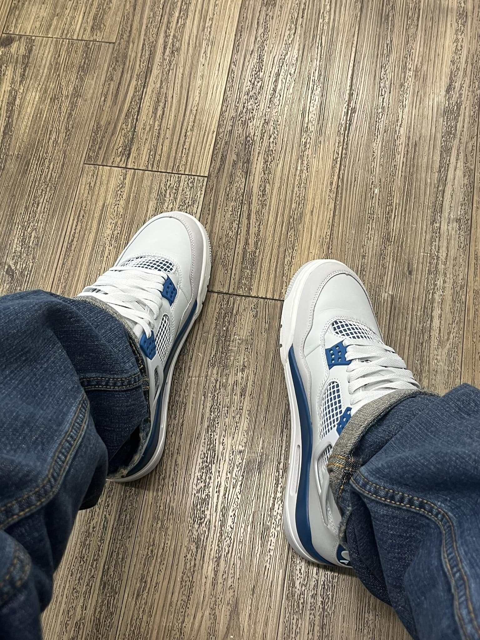 Male fun with the “Industrial Blue/Military Blue” Air Jordan 4