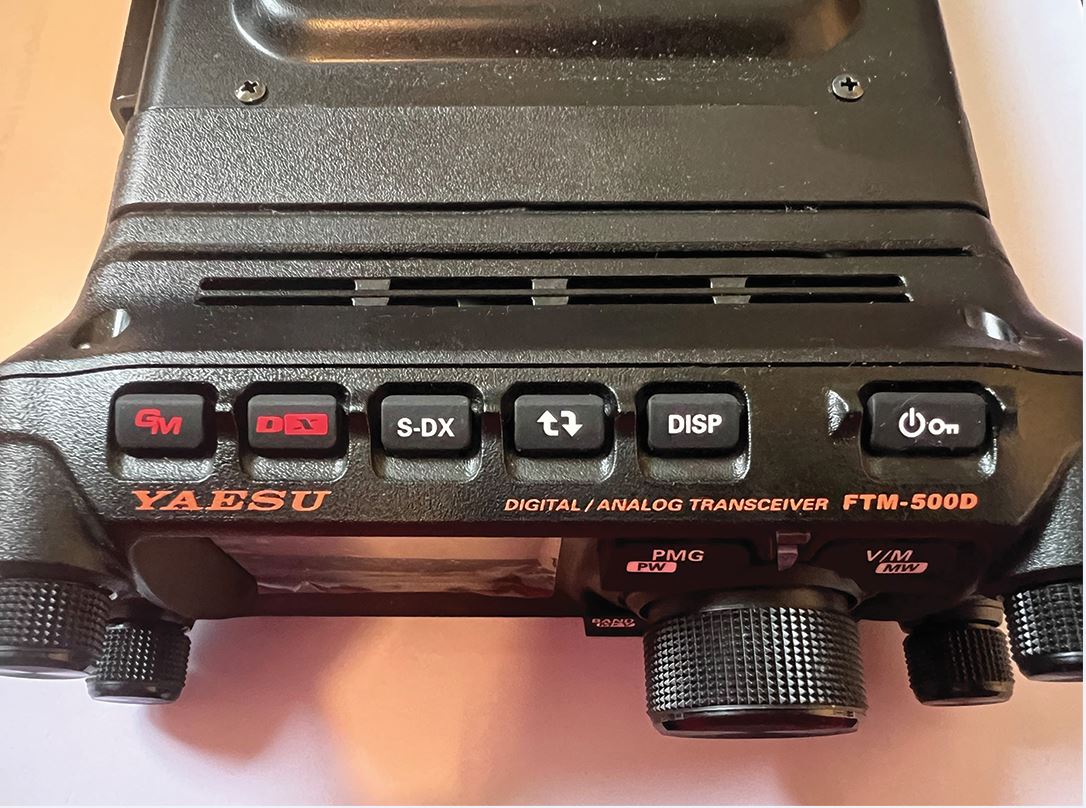 🚨 YAESU FTM-500 🚨 Unleash dual-band dominance with a razor-sharp