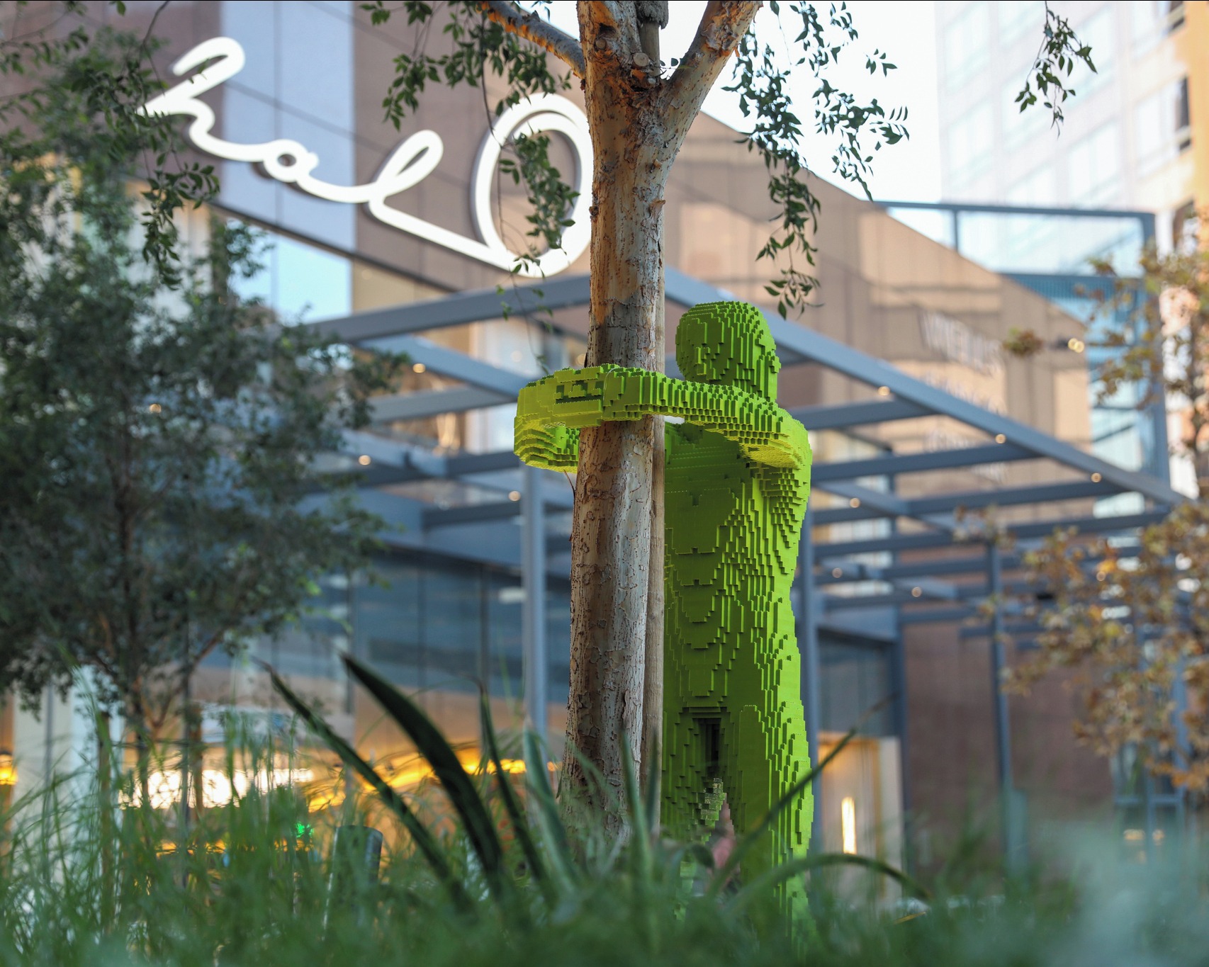 Halo DTLA - Now on display: #Hugman by Nathan Sawaya is...