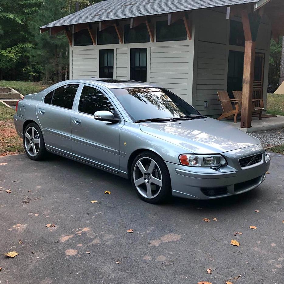 2007 Volvo S60 · R Sedan 4D