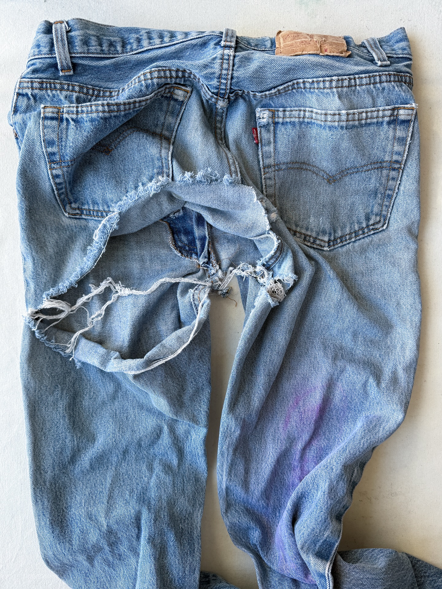 Is this damage mendable on Levi's 501?