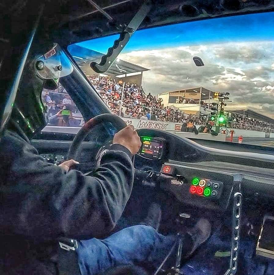 El Fantasma haciendo pedazos las gomas!! #viralreels #mexico #raceday # ...