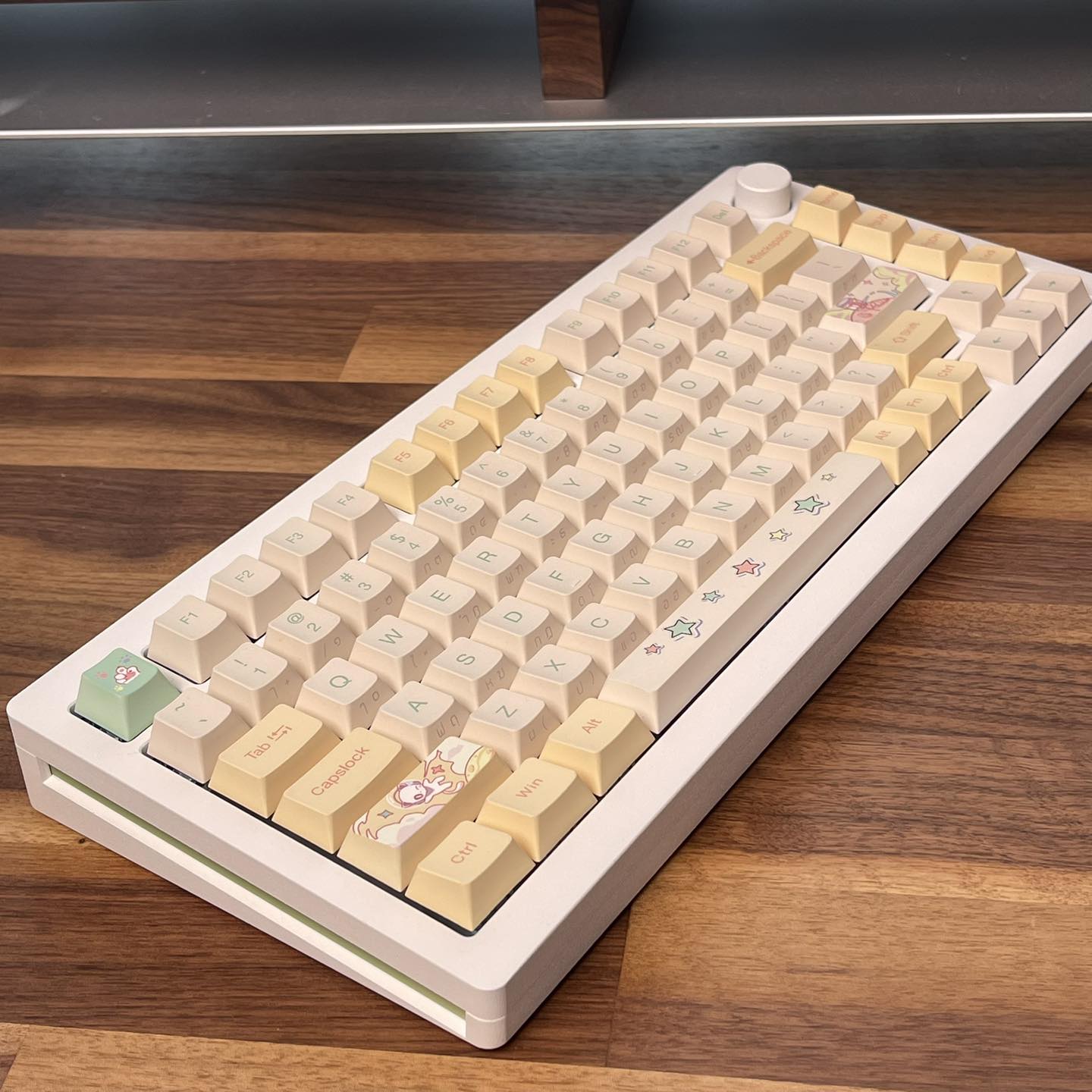 KeyPro - ตอนนี้ร้าน Keypro สามารถเลเซอร์คีย์ไทยแบบ SIDE... | Facebook