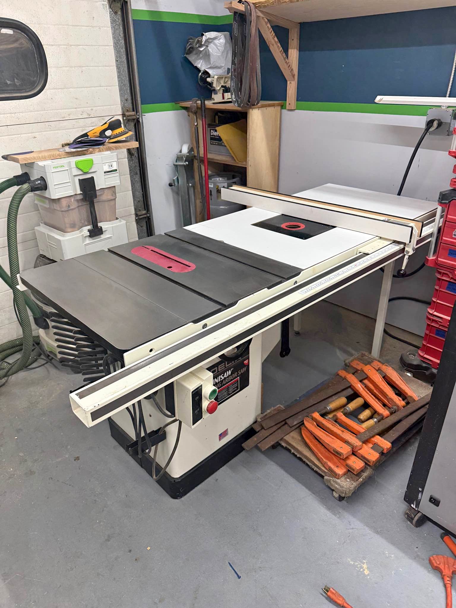 Delta Unisaw Cabinet Table Saw w/ Biesemeyer Fence + Router Table Wing ...