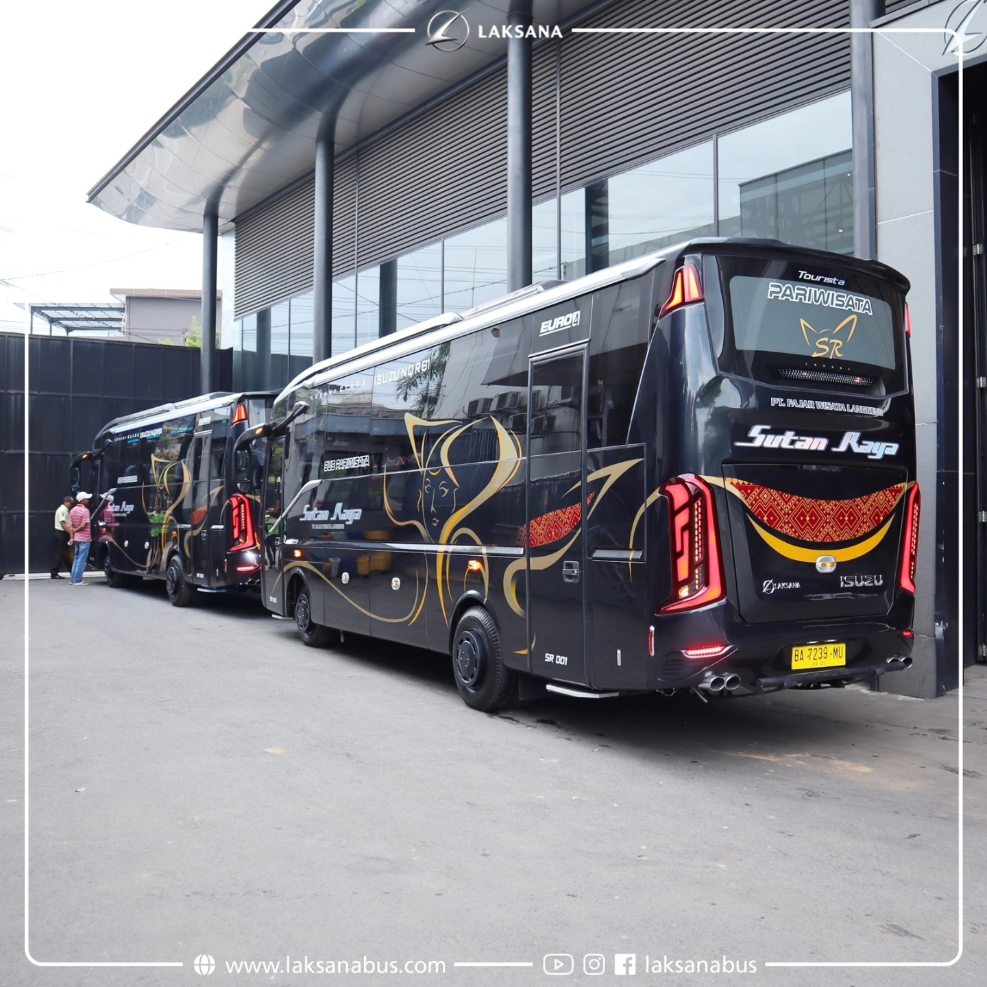 Laksanabus - SUTAN RAYA @po.sutan_raya TOURISTA SR3... | Facebook