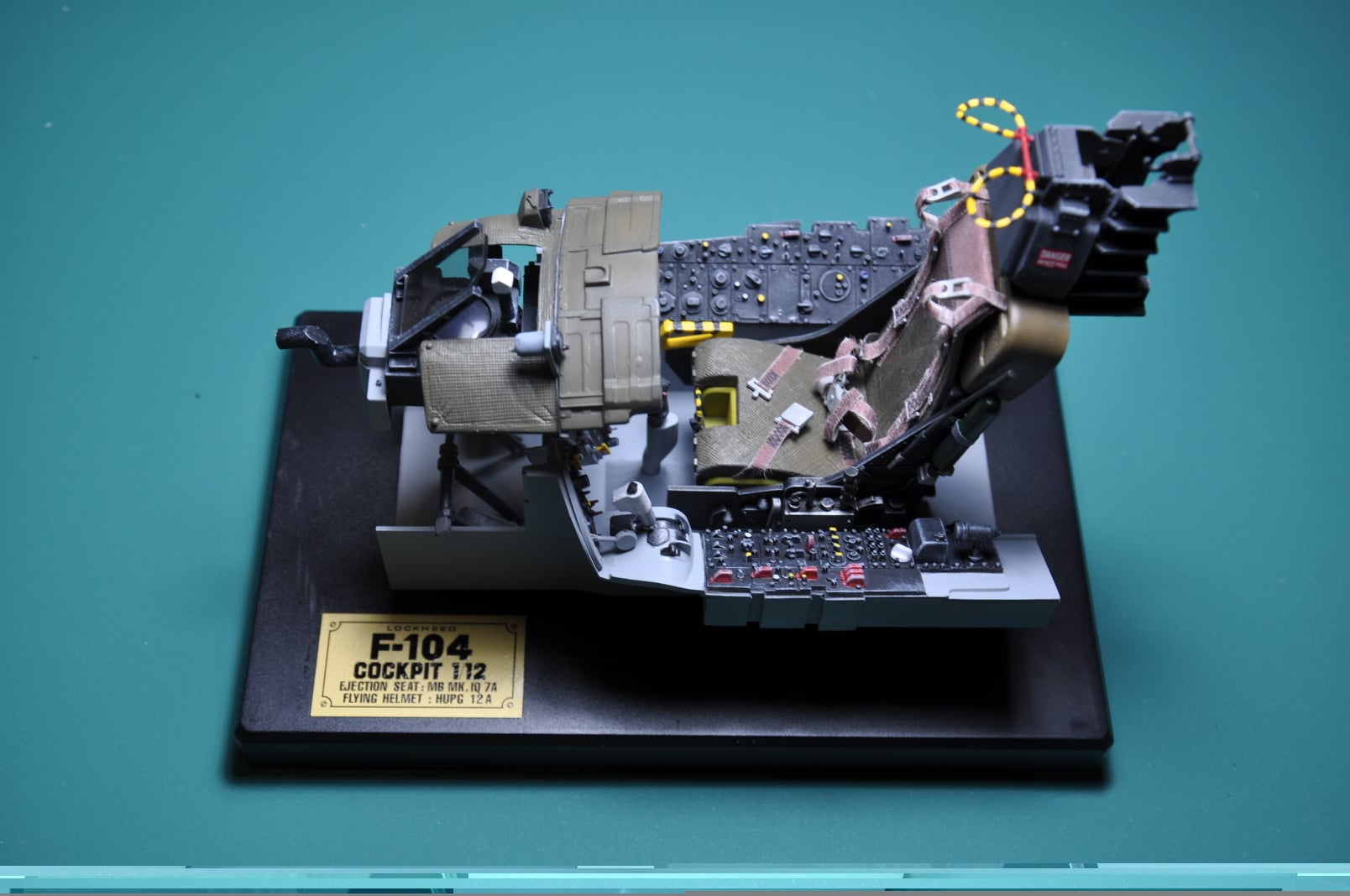 Italeri 1:12 scale F-104G cockpit model