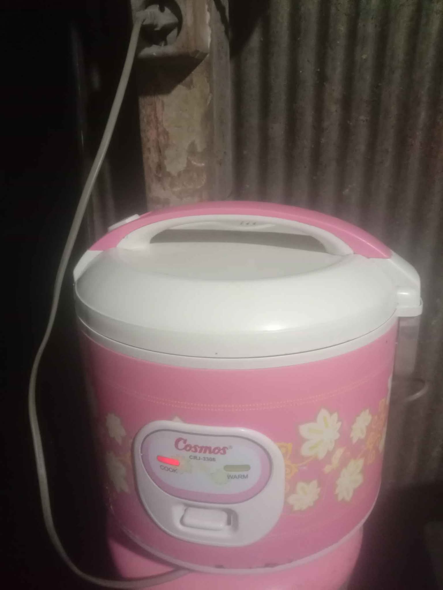 Jual Rice Cooker Merk Cosmos muattan 1,8L anti lengket Langsung pakai ...