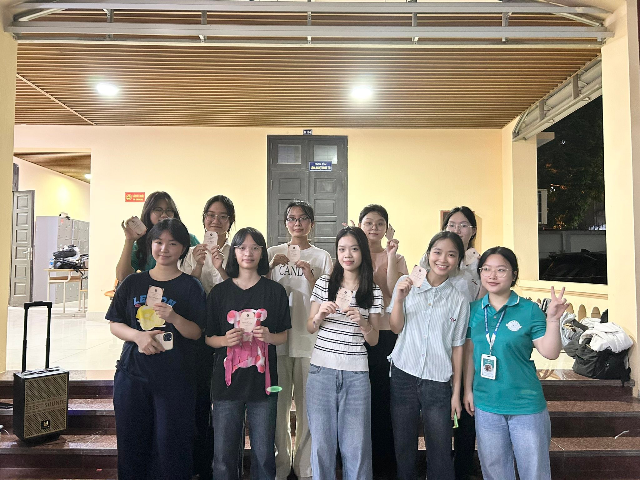 SR... - SREC - CLB Sinh Viên Nghiên Cứu Khoa Học & Khởi Nghiệp