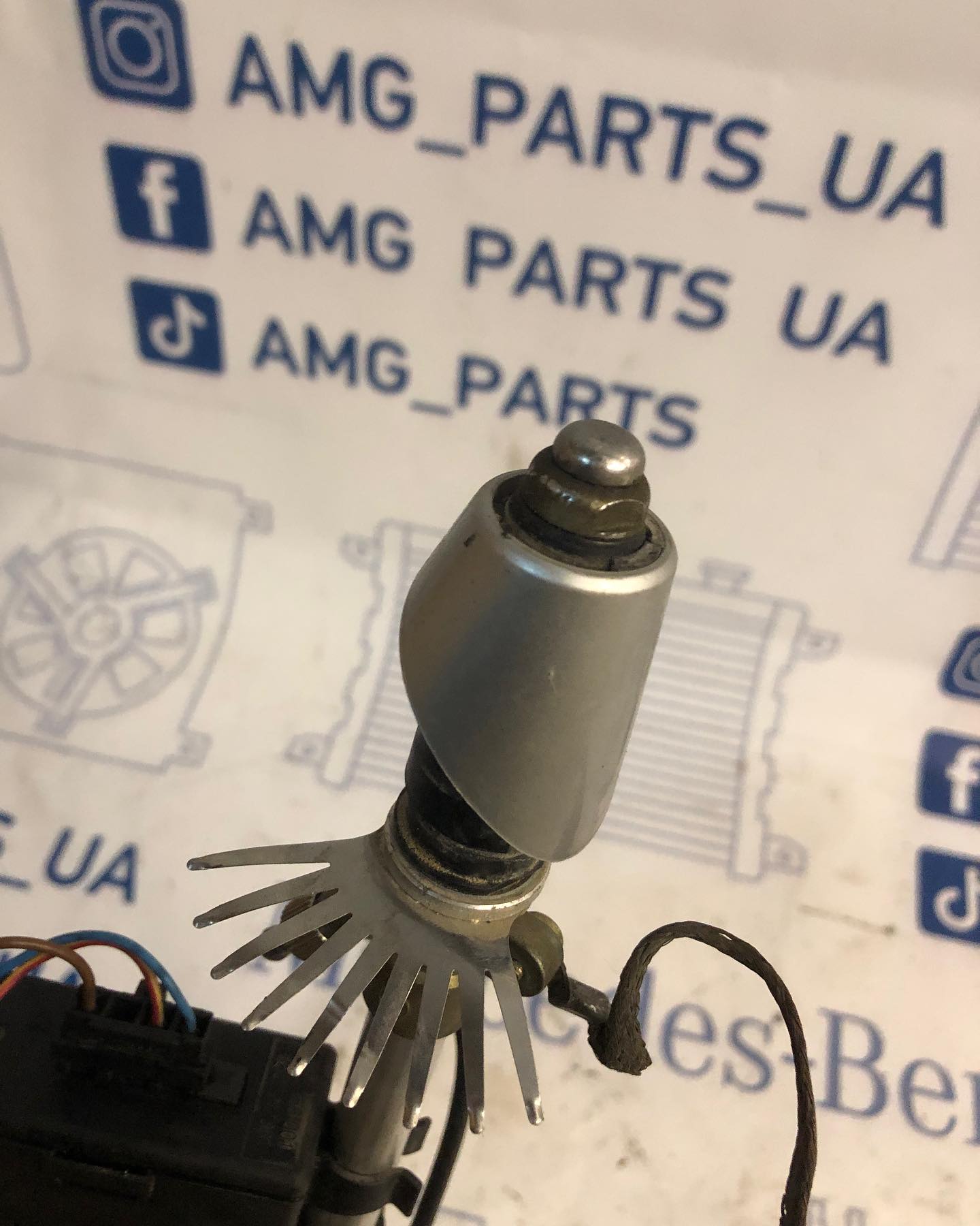 MERCEDES BENZ W202 W124 C E Klasse Lenkzahnstange / Arm Mit Dämpfer EUR