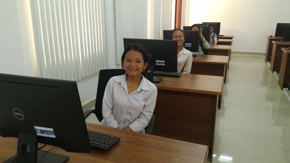 University of Heng Samrin Thbongkhmum - UHST