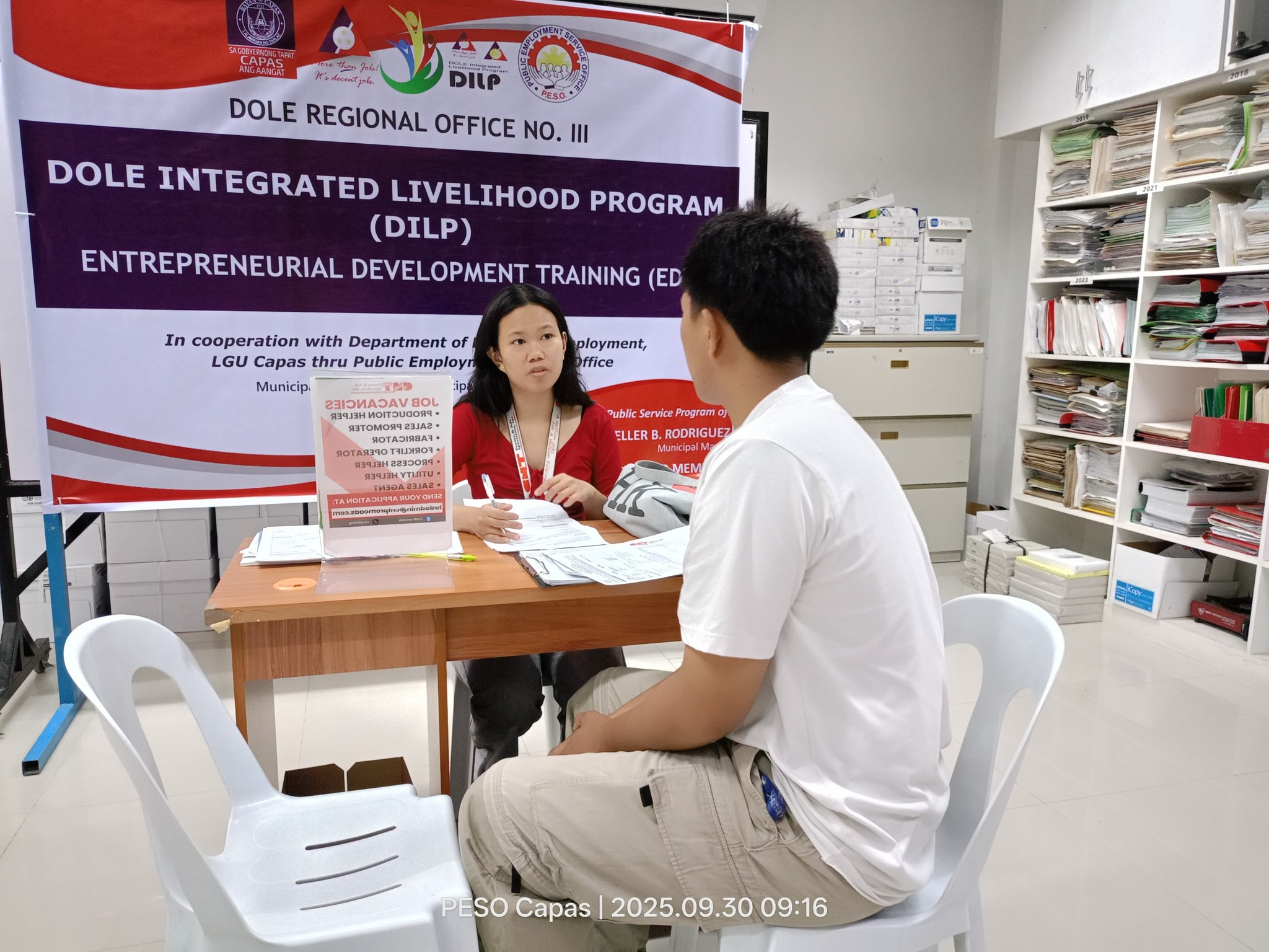 ANNOUNCEMENT JOBSEEKERS!! ONGOING... - PESO Capas Tarlac | Facebook