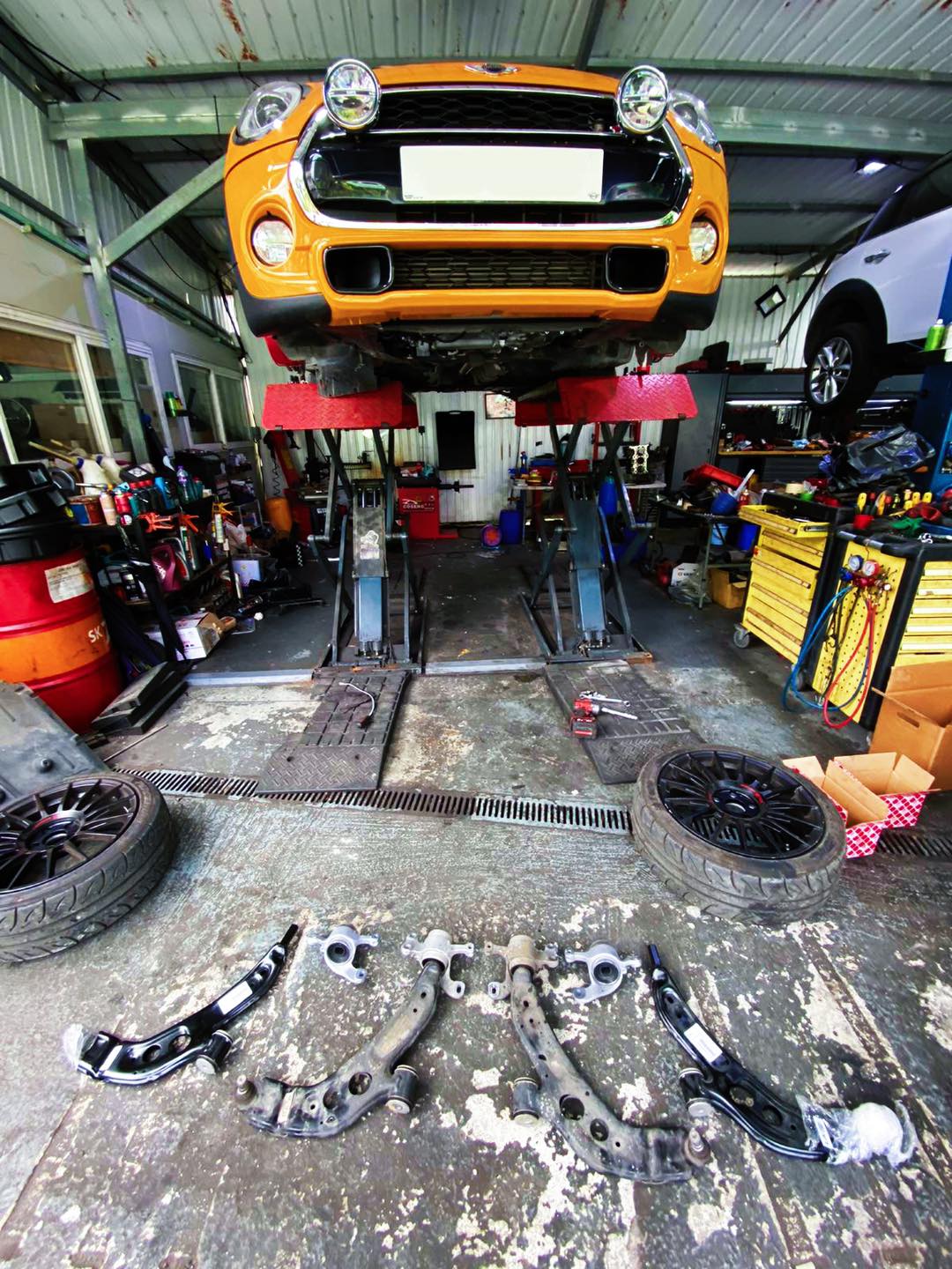 MS Automobile - MINI Cooper S F56 底擔咯咯聲⁉️ 聲音係來自頭下雞脾杯士及波莊... | Facebook