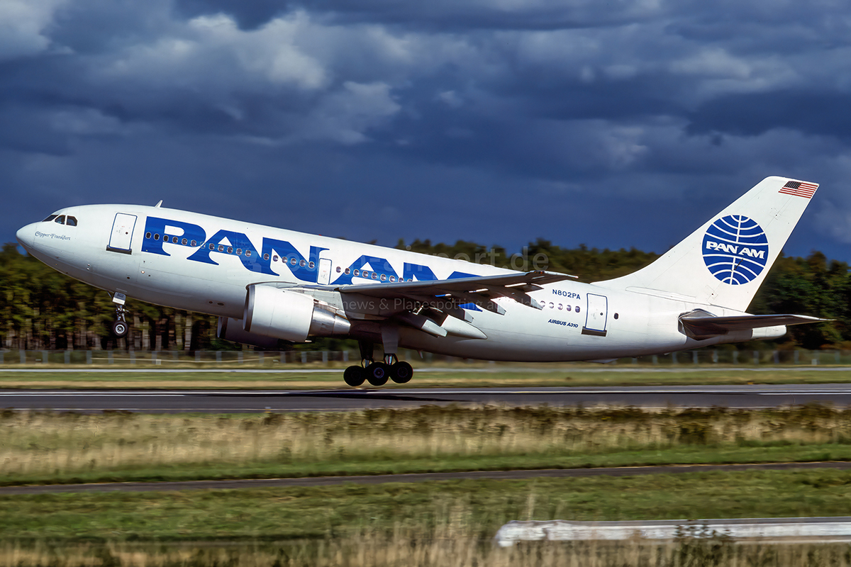 Pan Am Airbus A310 at Frankfurt Main Airport (March 1988)