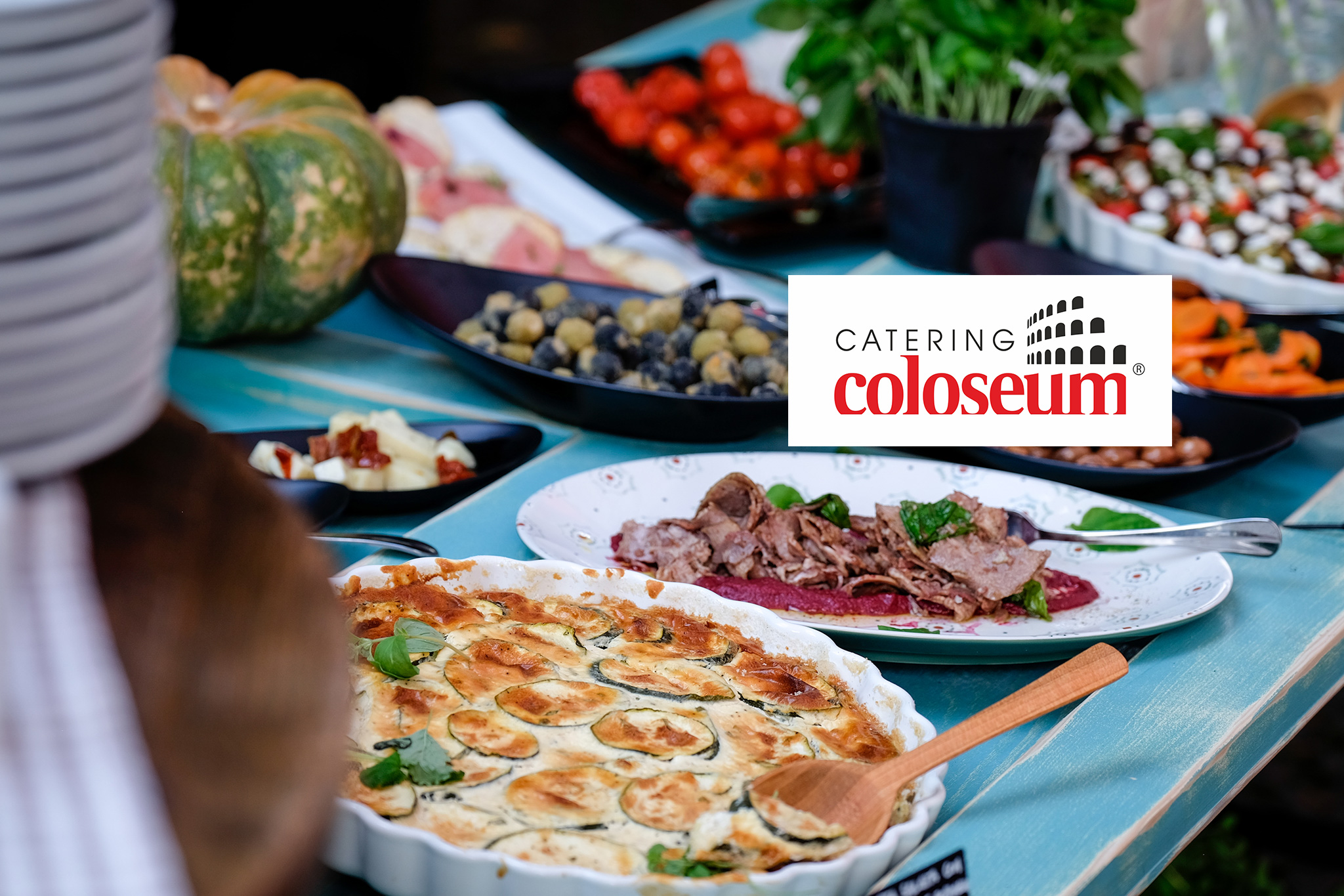 Colonial - Co si do svého salátu za ingredience vyverete Vy?U nás si ...