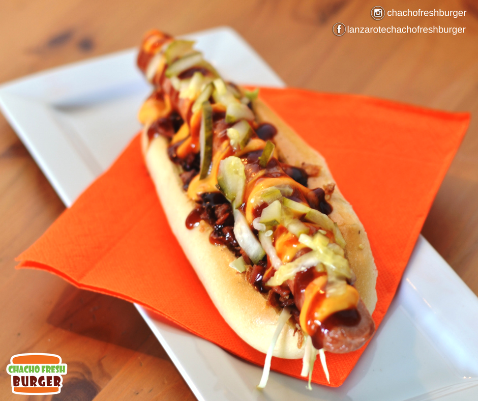 🌭 Our hot dogs are cool too, right?... - Chacho Fresh Burger