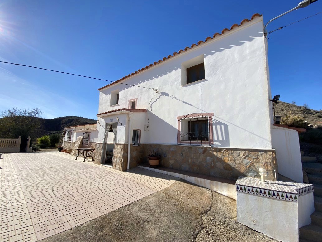 🤩🤩🤩 EXCLUSIVE LISTING FOR VOSS HOMES IN THE HUERCAL-OVERA COUNTRYSIDE ...