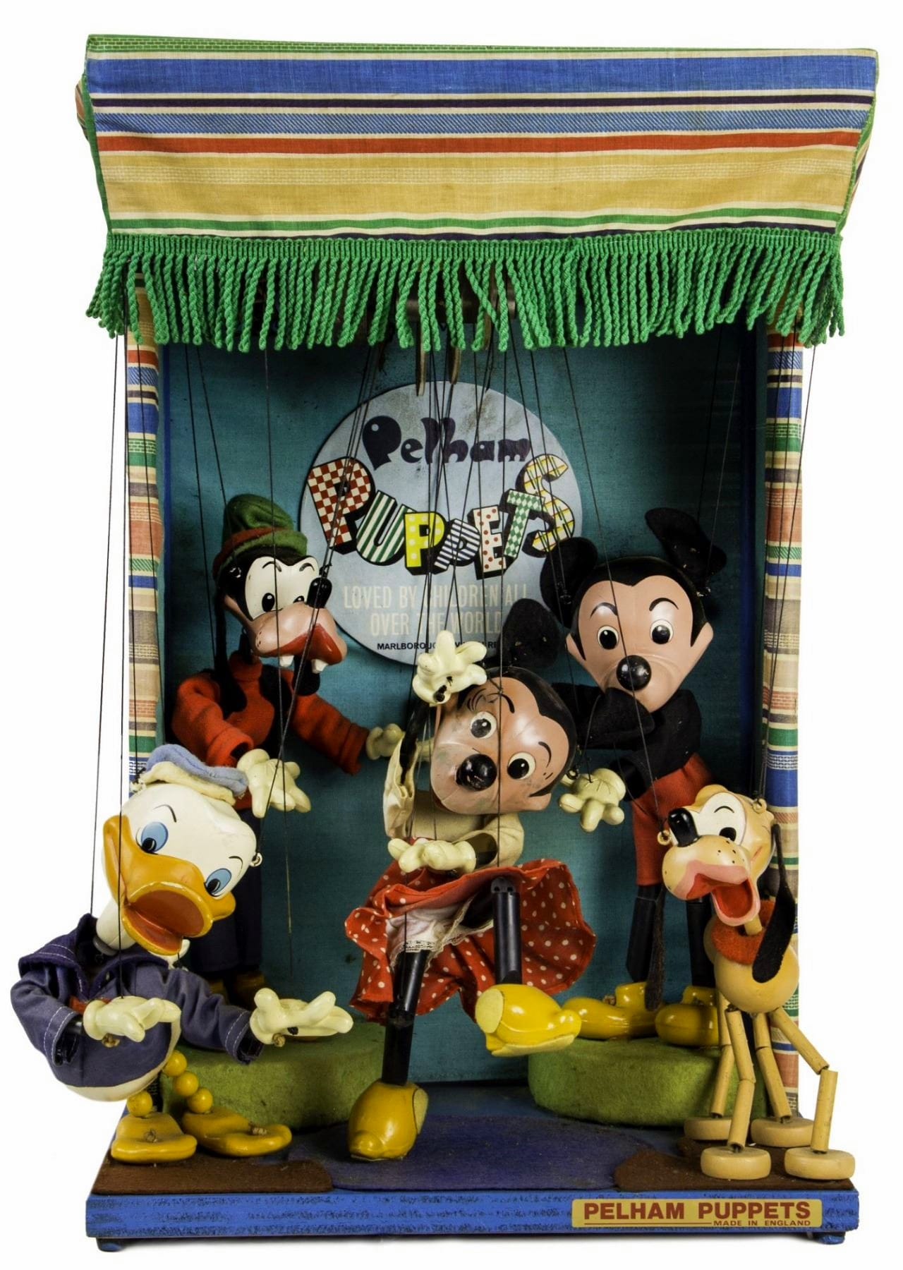 What is the history of a 70cm Minnie Mouse puppet?