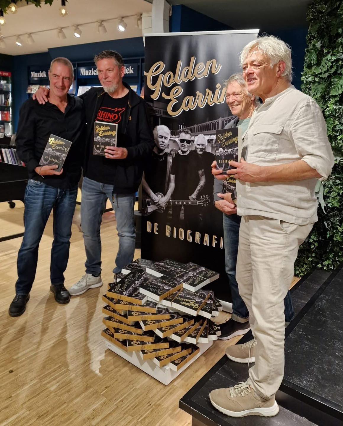 Coming - Vanavond vond in boekhandel Paagman te Den Haag de ...
